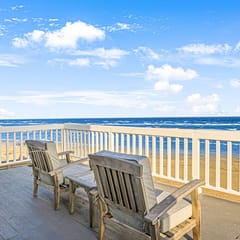 Song Beachfront - Gulf-Front Deck, Dog-Friendly