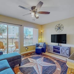 Maravilla Condos - Lonestar Oceanview Villa 1