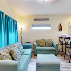 Flip Flop and Relax - Year-Round Pool, Near Beach