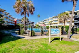 Victorian 7103 - Beachfront, Pools & Hot Tubs - Image 2