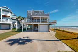 Song Beachfront - Gulf-Front Deck, Dog-Friendly - Image 3