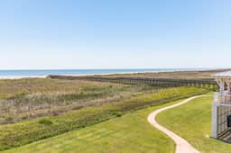 Pointe West Resort - Treasure on the Beach - Image 2