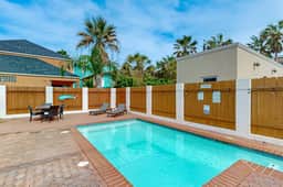 The Blue Oasis - Private Pool, Sleeps 12 - Image 2