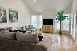 Seabreeze Serenity - Beachfront & Dog-Friendly - Image 3