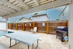 Amberjack Oasis - Private Pool, Steps to Beach - Image 2
