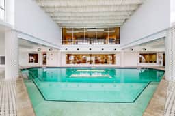 Pelican Oasis - Beachfront Condo, Pool & Hot Tub - Image 3