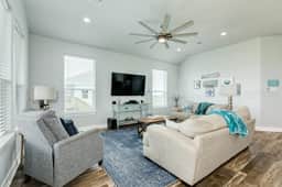 Crystal Blue - Gulf Views, Blocks to the Beach - Image 4