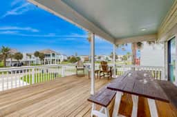 Piper's Place - Short Walk to Beach, Dogs OK - Image 4