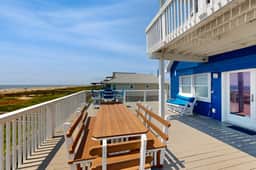 Blue Galveston Getaway - Image 2