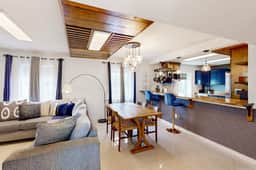 The Waves: unit B - Modern, Close to the Beach - Image 4