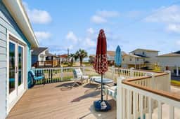 Seaside Escape - Ocean View, Yard, Steps to Sand - Image 2