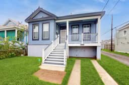 Galveston Getaway - Historic Home Near the Beach - Image 3