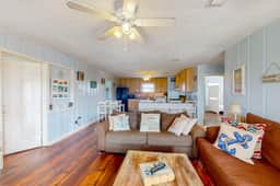 Captain's Quarters - Walk to the Beach, Patio - Image 2