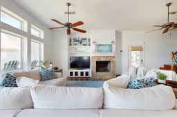 The Beach Escape - Beachfront Home, Sleeps 16 - Image 5