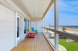 The Beach Escape - Beachfront Home, Sleeps 16 - Image 3