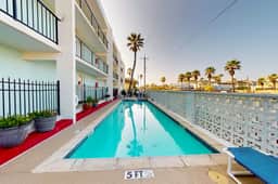 Continental #105 - Gulf-Front Condo, Beach Access - Image 3
