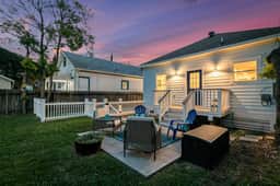 Crystal Cottage - Private Yard, Close to Beach - Image 4
