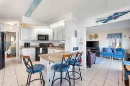 Mermaid Manor - Waterfront, Sleeps 4, Pools, Golf - Image 5
