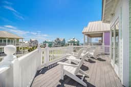 Ship Shape - Gulf Views, Walk to the Beach - Image 3