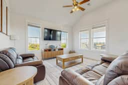 Wishing Star - Hot Tub, Gulf Views, Steps to Sand - Image 4