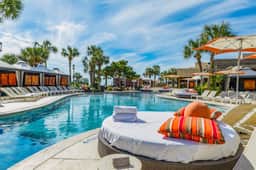 Gone Gulfin' - Gulf-Front Resort, Pool & Hot Tub - Image 3