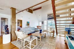 Mon Repose - Bayfront Home with Big Deck - Image 5