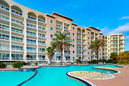 The Blue Diamond - Lazy River Pool & Game Room - Image 4