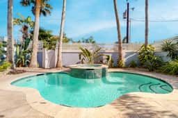Lantana Oasis - Private Pool, Hot Tub & Dogs OK - Image 2