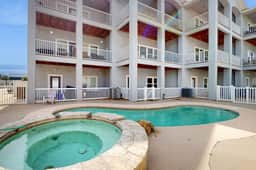 Padre Island 104 - Ocean Views, Walk to the Beach - Image 2