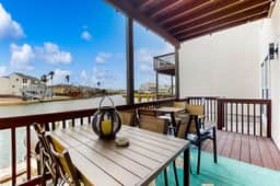 Cabana Cove - Channel-Front, Game Room & Kayaks - Image 2