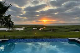 Bay Reserve - Bayfront, Private Heated Pool - Image 2