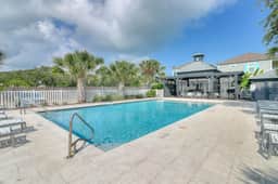 SailHouse - Outdoor Pool, Balcony & Dogs OK - Image 2