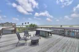 Relaxed Beachin - Rooftop Deck & Bay Views - Image 3