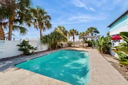 Coastal Hideaway - Screened Porch, Pool & Dogs OK - Image 2