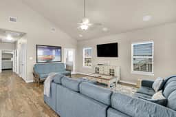 Blue Pelican - Bayfront, Fenced Yard & Balconies - Image 5