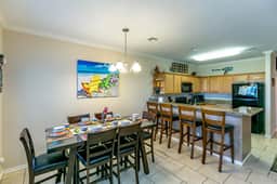 NPI Hideaway Stay - Shared Pool, Near the Beach - Image 3