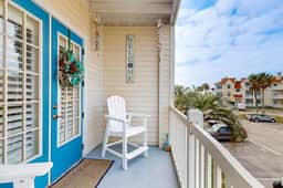 Island Getaway - Pool, Hot Tub & Sauna Near Beach - Image 2