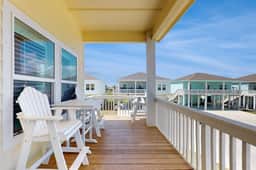 Oceanside Oasis - Large Deck, Grill & Pool Access - Image 2