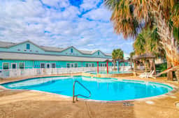 Nemo Cay 15106 - Pool, Patio, Sleeps 10, Dogs OK - Image 2