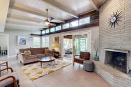 Zen Live Oak Living - Fire Pit, Lanai & Dogs OK - Image 3