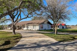 R&R Acres - 17 Acres, Wildlife & Grill - Image 2