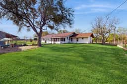 R&R Acres - 17 Acres, Wildlife & Grill - Image 4