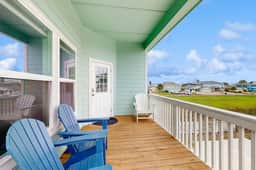 Salty Soles - Shared Pool, Patio & BBQ - Image 3