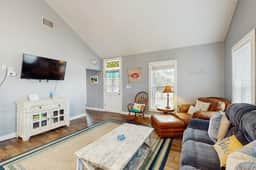 Packsaddle Beach House - Image 5