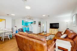 Little Bay Cottage - Fire Pit, Kid & Dog-Friendly - Image 5
