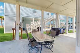 Sunrise Retreat - Pool, Minutes to Beach & Golf - Image 4