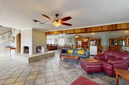 Sunshine Shores - Pool Table, Yard & Dogs OK - Image 4