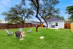 The Hammerhead - Near the Beach, Yard & Dogs OK - Image 2