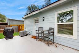 The Hammerhead - Near the Beach, Yard & Dogs OK - Image 4