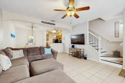 Cay Getaway - Private Balcony & Shared Pool - Image 4